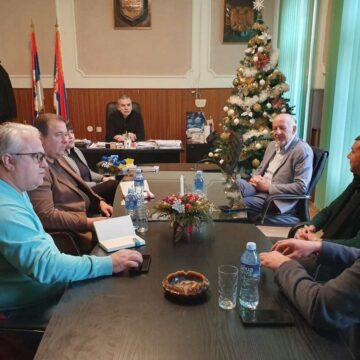 Senator Rumunije Viorel Badea posetio opštinu Sečanj