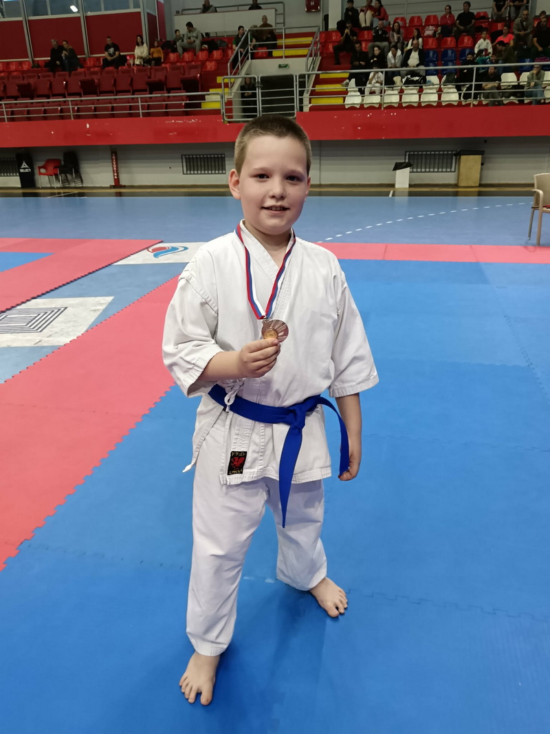 kk radnicki sutjeska 4