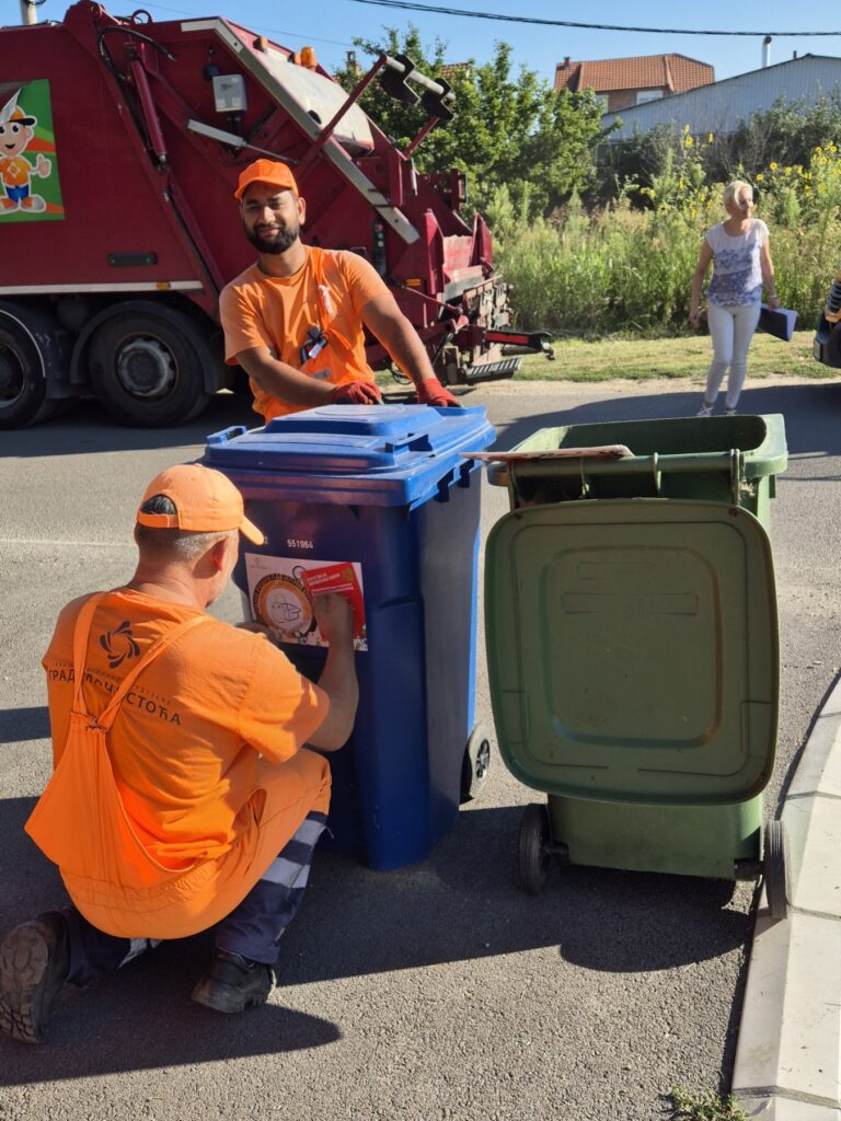 podela zelenih i plavih kanti stanovnicima kljuca 2