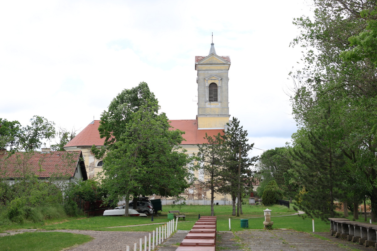 katolicka crkva boka 2