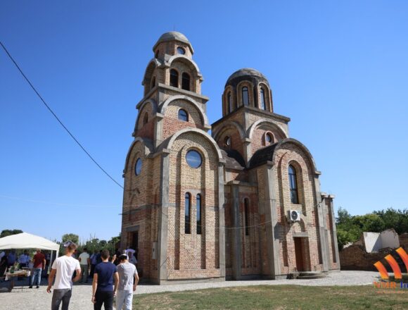 Proslavljena slava Hrama Svetog velikomučenika Pantelejmona u Krajišniku Proslavljena slava Hrama Svetog velikomučenika Pantelejmona u Krajišniku